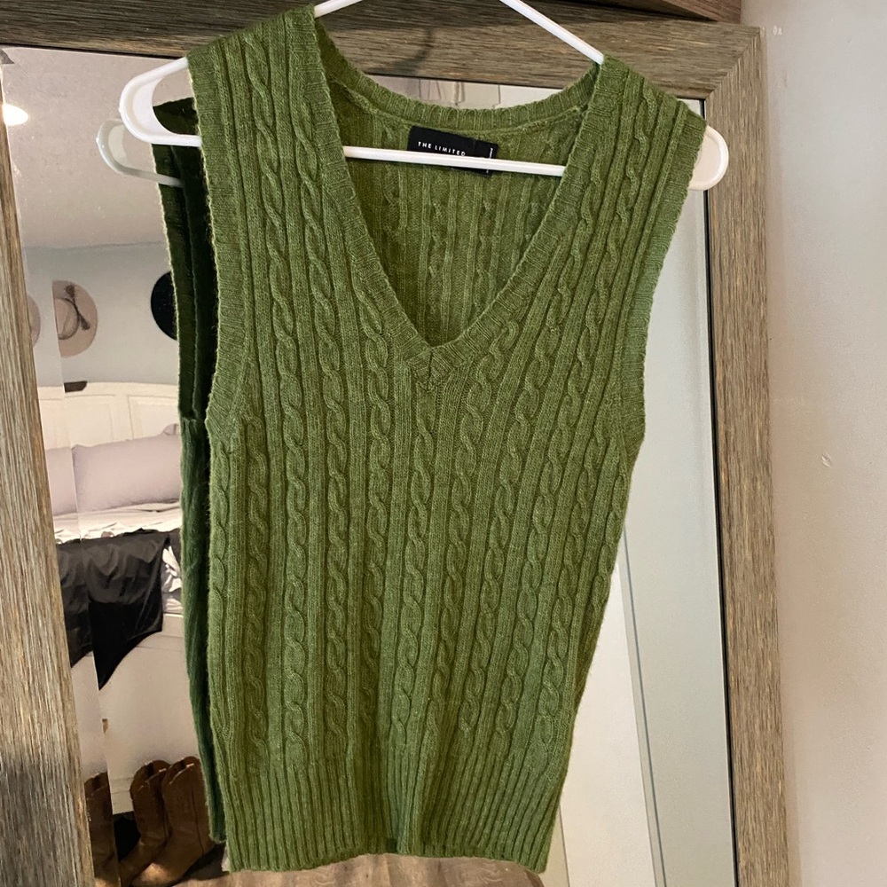 Cable Knit Sweater Vest